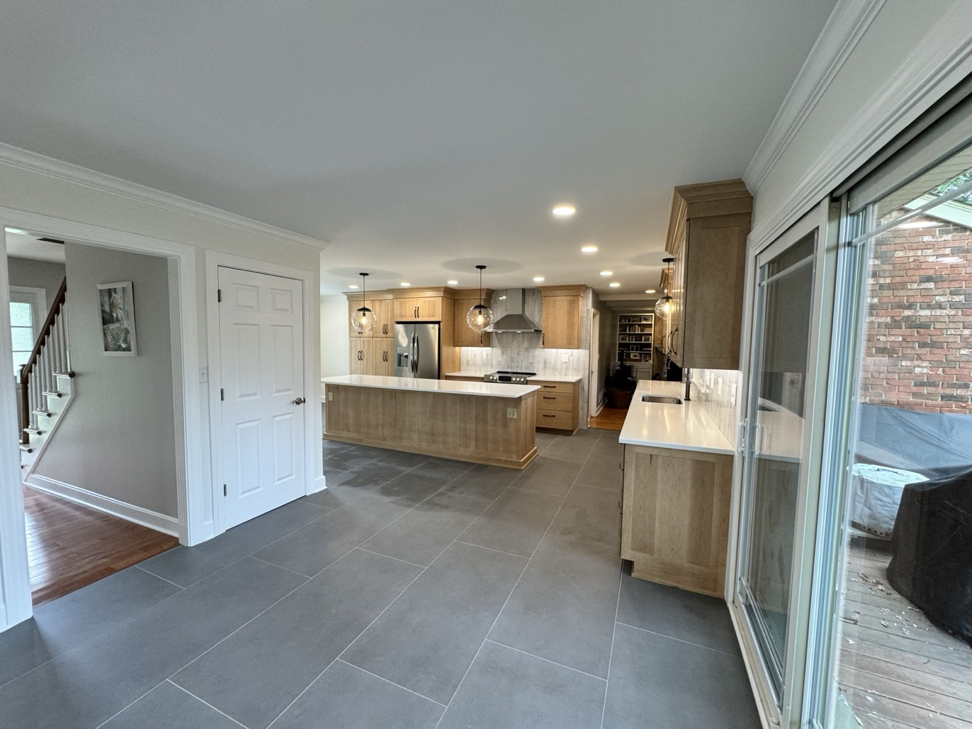 Broeck Pointe Kitchen Remodel project photo