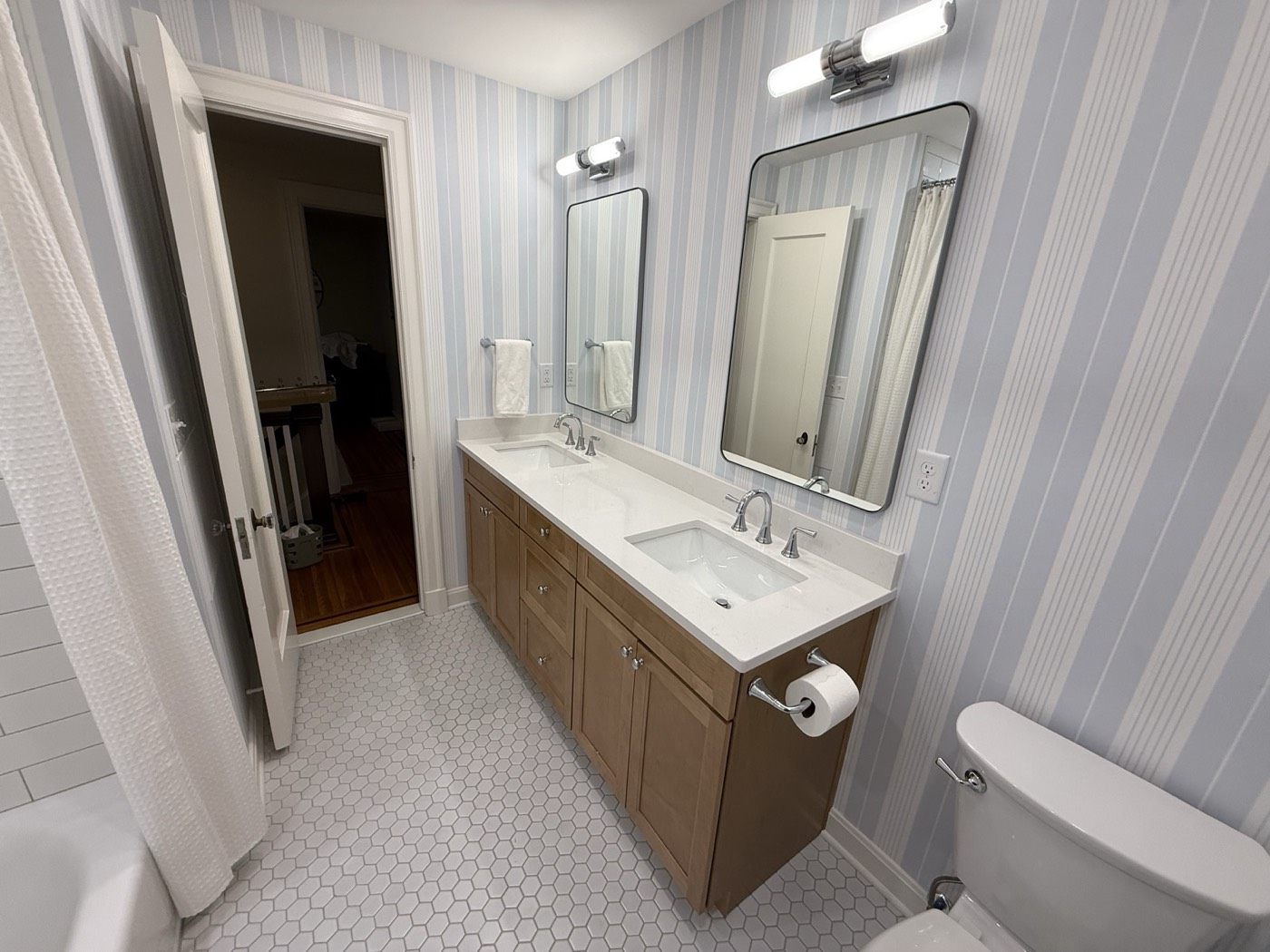 St. Matthews Powder Room Refresh project photo
